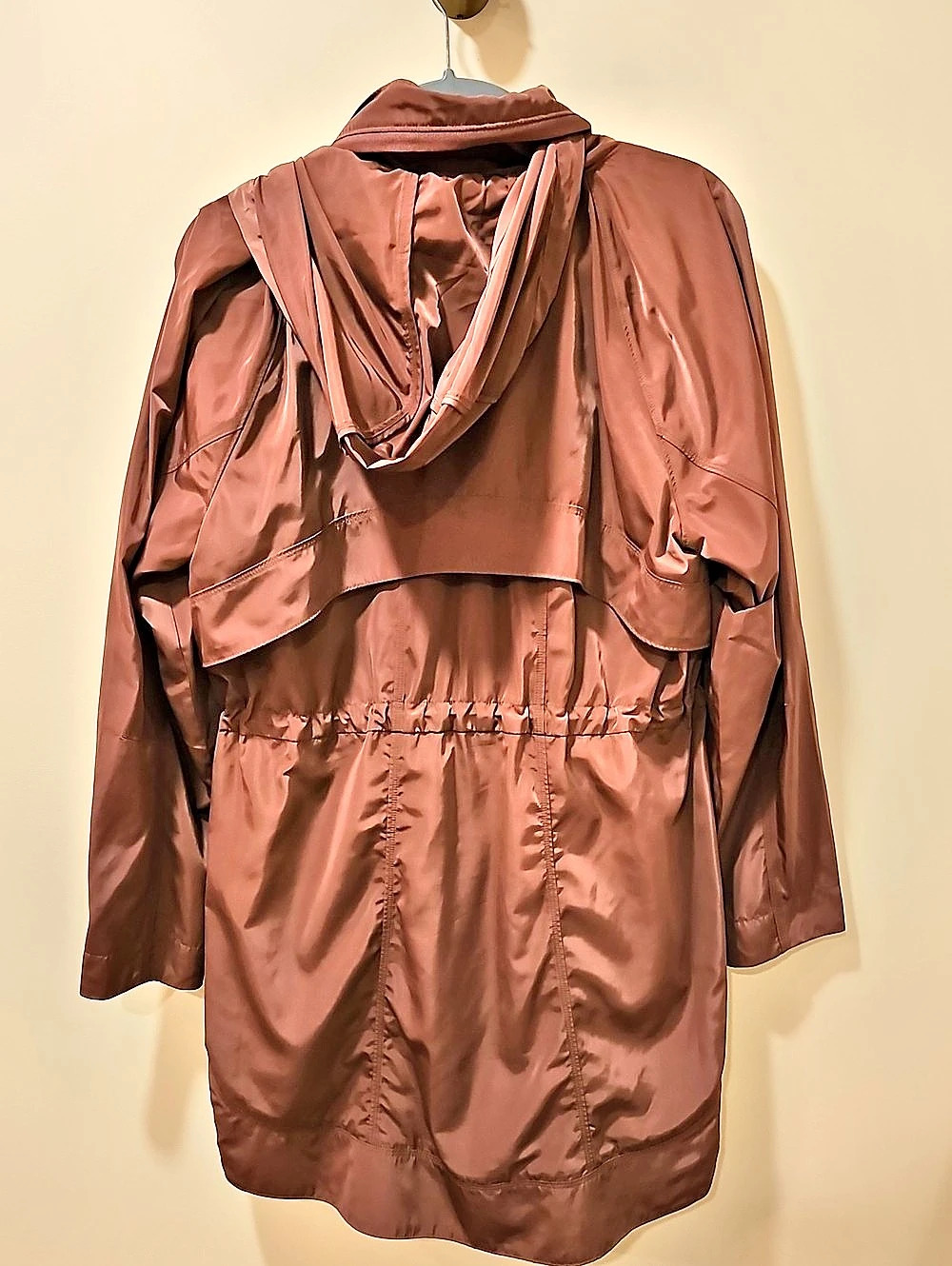 Athleta Featherweight Satin Jacket; Raspberry Color; XL; Excellent Condition - Picture 6 of 8